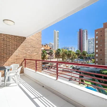 Carlos V 2-a Levante * Benidorm
