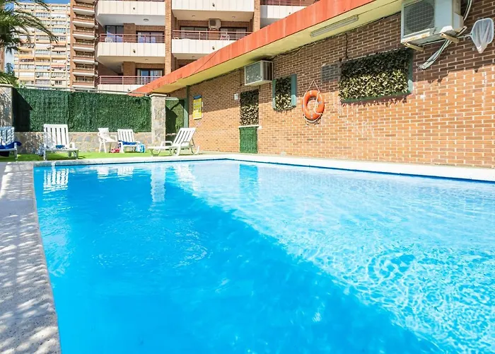 Carlos V 2-a Levante * Benidorm